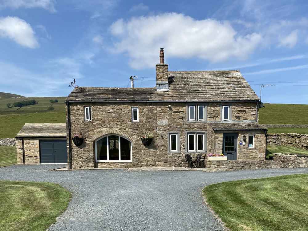 Mile House Farm Country Cottages Traditional Luxury Self-Catering 
Holiday Accommodation in Wensleydale